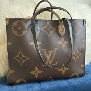 LOUIS VUITTON Reverse Monogram Giant Onthego GM